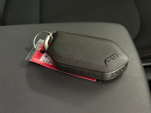 New 2025 Kia K4 LXS image 41