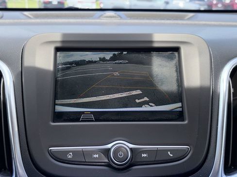 Used 2019 Chevrolet Equinox LT w/ Driver Convenience Package FWD image 13