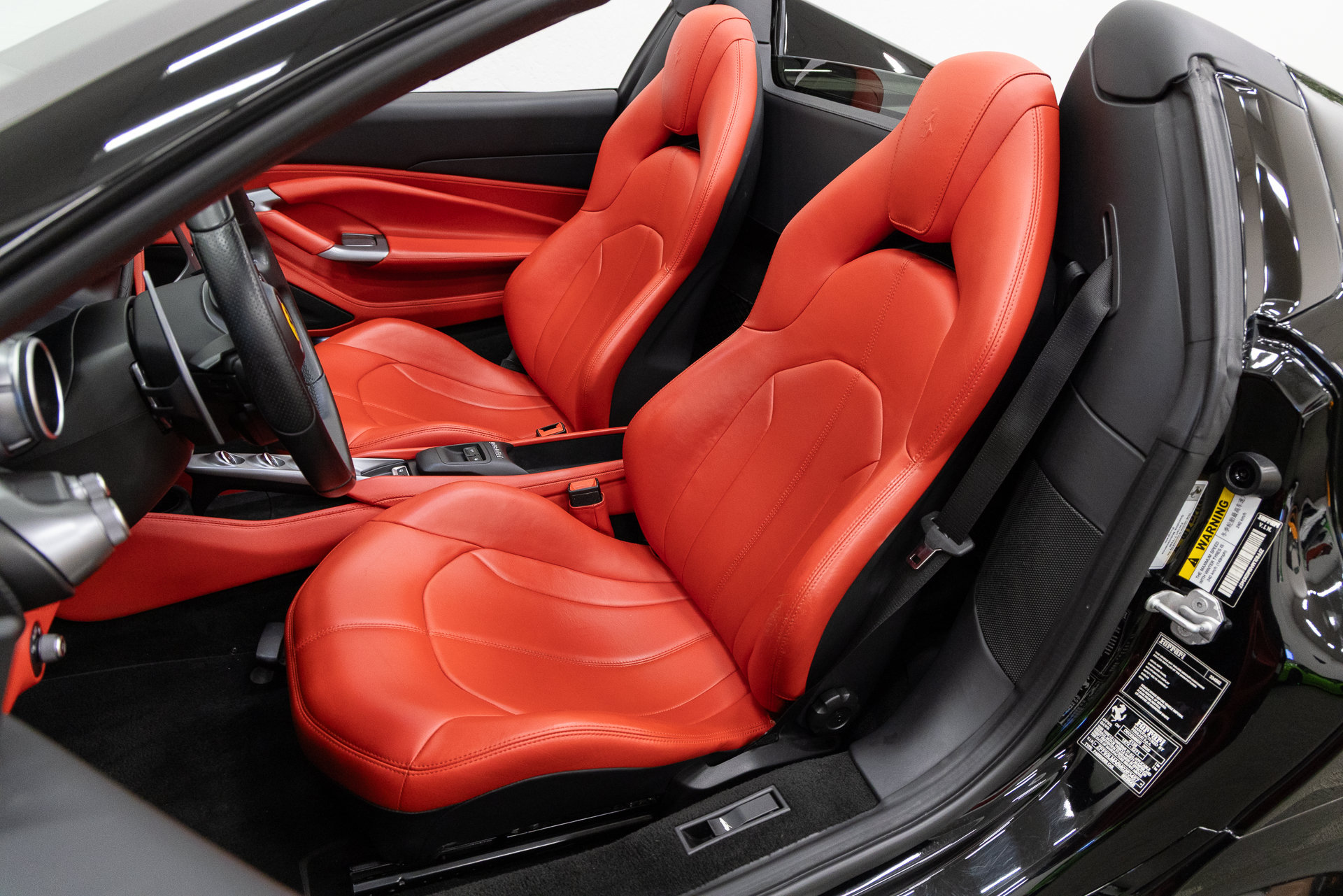 Used 2021 Ferrari F8 Tributo RWD image 28
