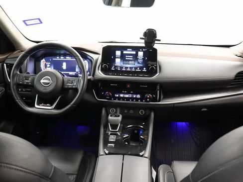 Used 2022 Nissan Rogue Platinum w/ Head-Up Display Package FWD image 6