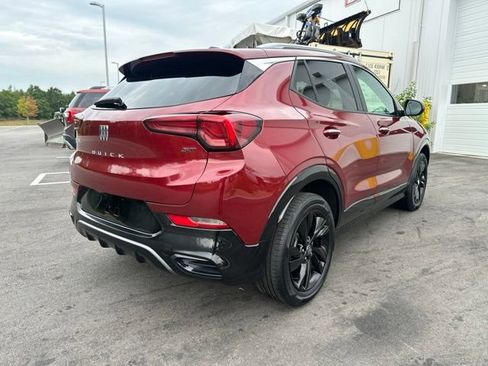Used 2024 Buick Encore GX Sport Touring AWD/4WD image 5