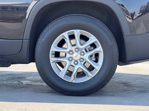 Used 2023 Chevrolet Traverse LS w/ Safety Package FWD image 2