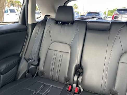 Used 2023 Honda HR-V EX-L image 12