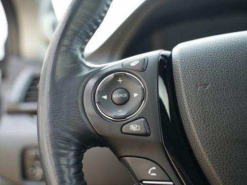 Used 2017 Honda Pilot Elite image 25