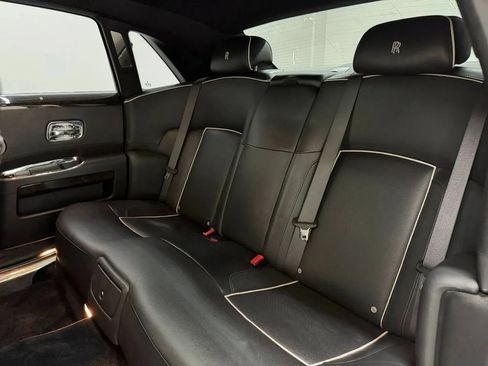 Used 2013 Rolls-Royce Ghost RWD image 14