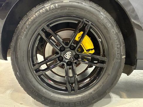 Used 2015 Porsche Macan S AWD/4WD image 10