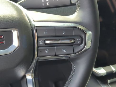 Used 2026 GMC Sierra EV Elevation image 10