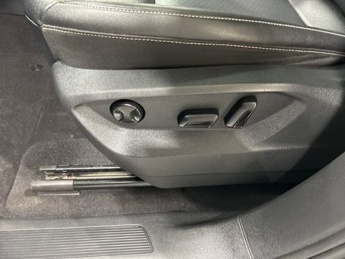 Used 2021 Volkswagen Atlas SE w/ Panoramic Sunroof Package image 10