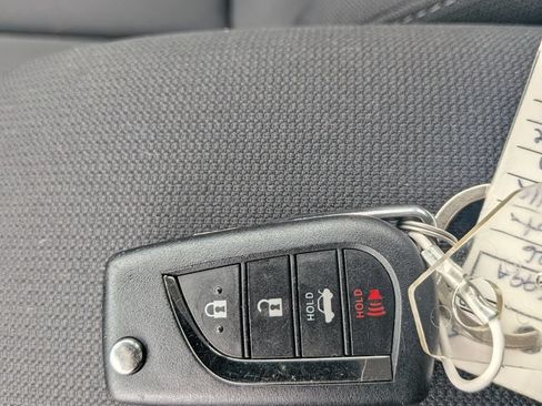Used 2026 Toyota Corolla LE FWD image 30
