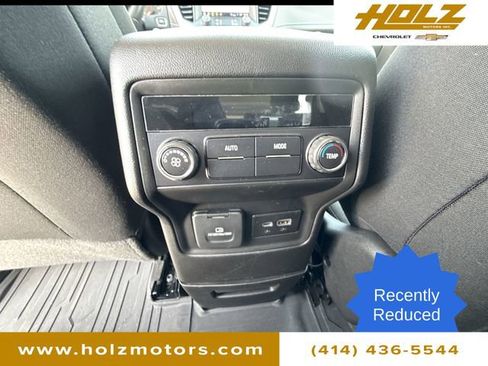 Certified 2023 GMC Acadia SLE w/ Driver Convenience Package image 22