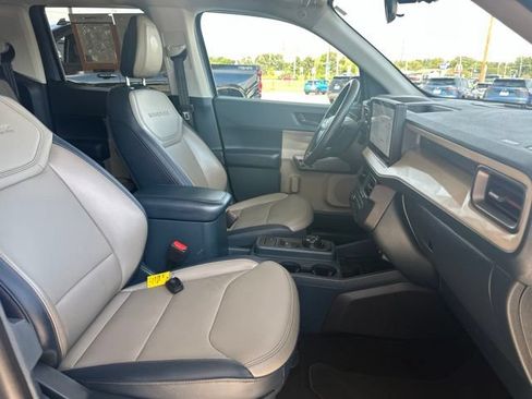 Used 2025 Ford Maverick Lariat w/ 4K Tow Package AWD/4WD image 16