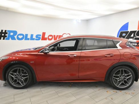 Used 2017 INFINITI QX30 Sport w/ Sport Leather Package image 2