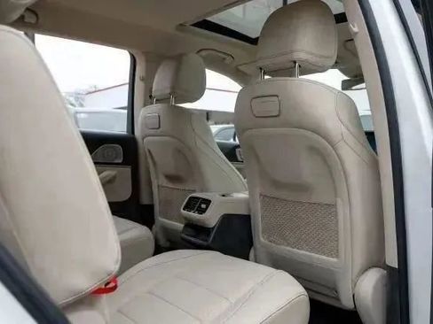 Used 2020 Mercedes-Benz GLS 450 4MATIC image 41