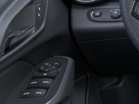 New 2026 Chevrolet Trax RS w/ Sunroof Package FWD image 22
