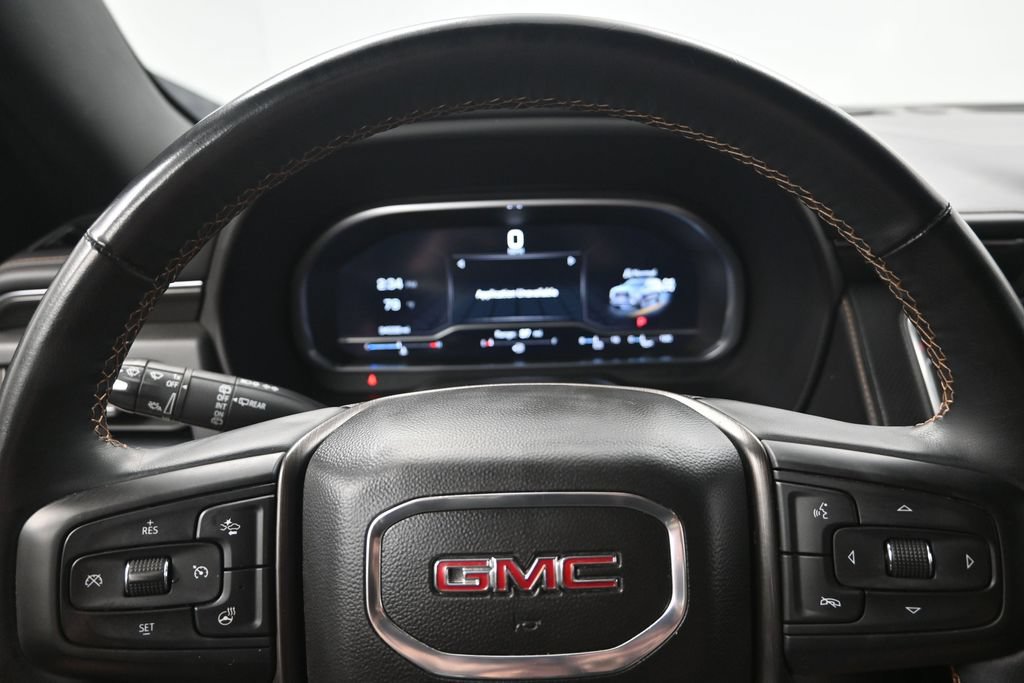 Used 2023 GMC Yukon XL AT4 w/ Technology Package AWD/4WD image 15