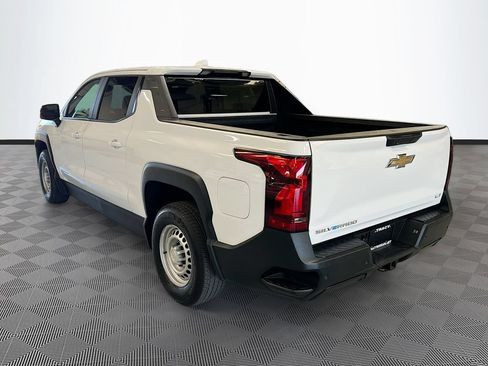 Used 2024 Chevrolet Silverado EV W/T AWD/4WD image 5