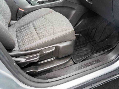 Certified 2024 Chevrolet Equinox LT FWD image 29