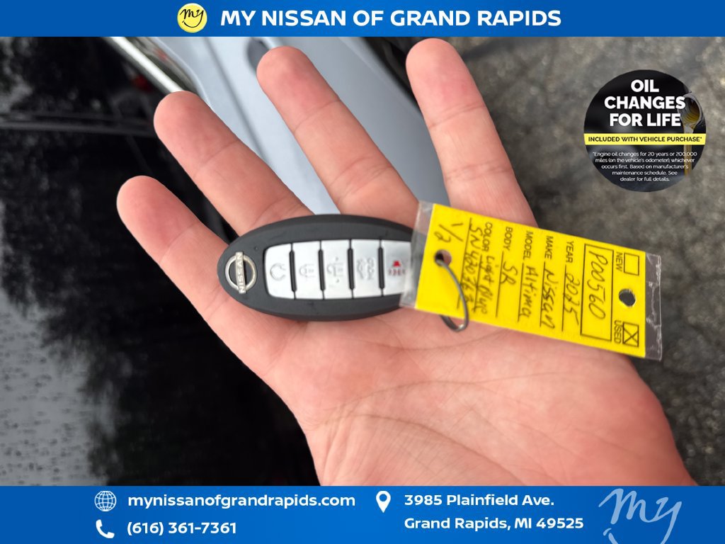 Used 2025 Nissan Altima 2.5 SR AWD/4WD image 36