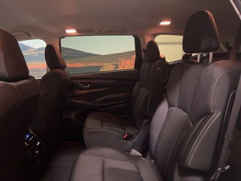 Used 2024 Subaru Ascent Premium w/ Convenience Package image 48