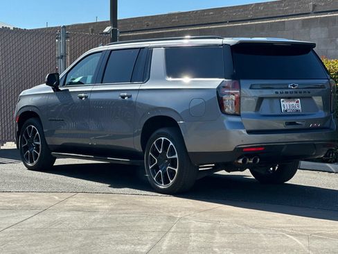 Certified 2022 Chevrolet Suburban RST w/ Sport Performance Package AWD/4WD image 6