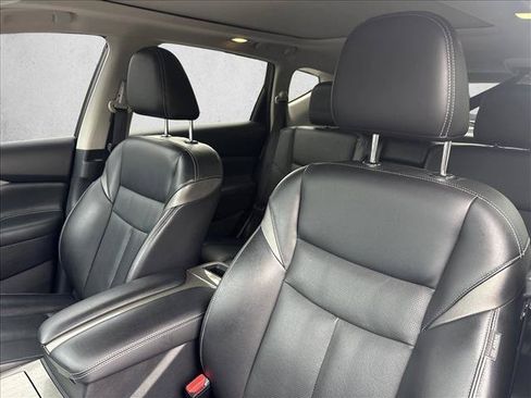 Used 2017 Nissan Murano Platinum w/ Platinum Technology Package FWD image 19
