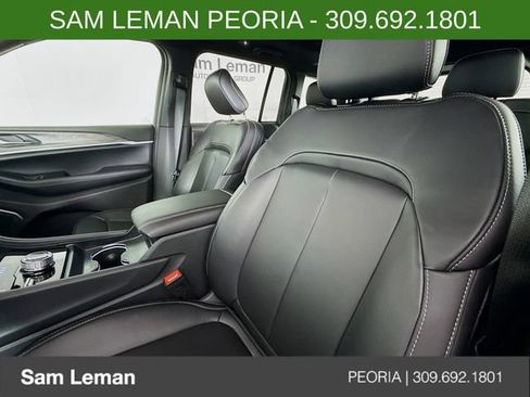 New 2026 Jeep Grand Cherokee Limited w/ Limited Altitude Package AWD/4WD image 21