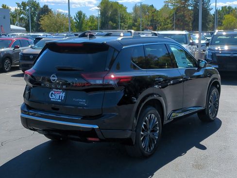 New 2026 Nissan Rogue Platinum w/ Platinum Premium Package image 3