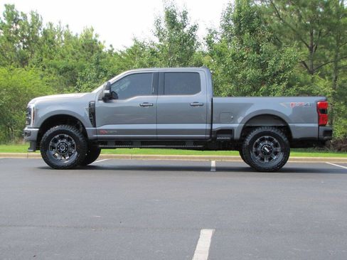 Used 2024 Ford F250 Lariat w/ Lariat Ultimate Package AWD/4WD image 5