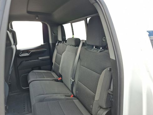 Used 2022 Chevrolet Silverado 1500 LT w/ Z71 Off-Road Package image 9