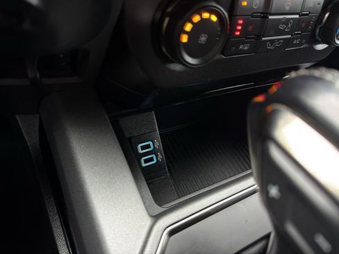 Used 2018 Ford F150 Raptor w/ Equipment Group 801A Mid image 26