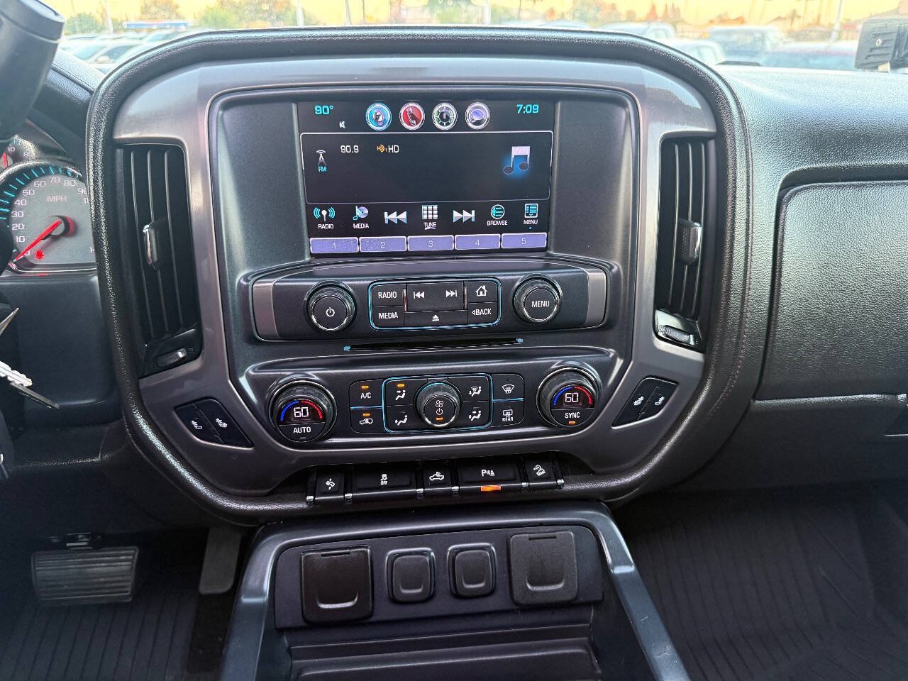 Used 2018 GMC Sierra 1500 SLT w/ All Terrain X Package AWD/4WD image 18