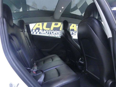 Used 2019 Tesla Model 3 Standard Range Plus image 23