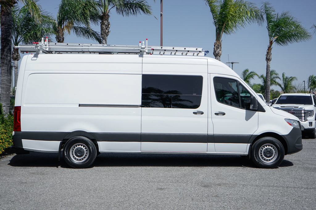 Used 2019 Mercedes-Benz Sprinter 170 Cargo image 11