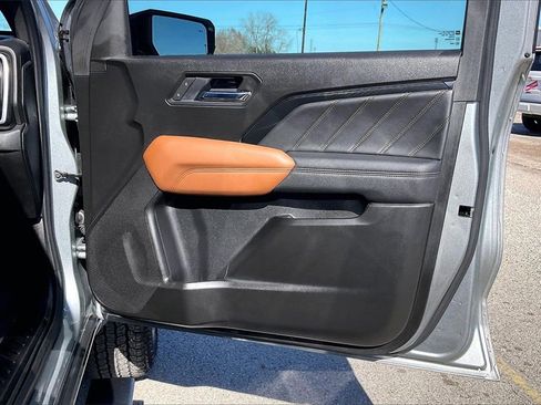 Certified 2025 GMC Canyon AT4 w/ AT4 Premium Package image 29