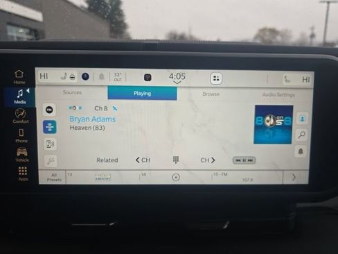 Used 2025 Jeep Wrangler Unlimited Sahara w/ Safety Group image 19