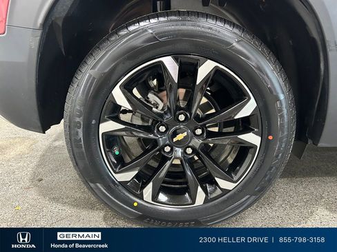 Used 2021 Chevrolet TrailBlazer LT w/ Convenience Package FWD image 10