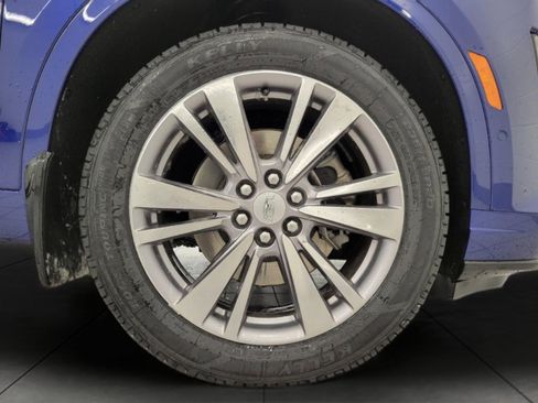 Certified 2024 Cadillac XT6 Premium Luxury w/ Platinum Package image 3