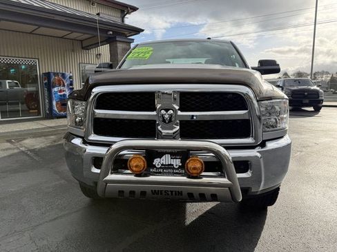 Used 2018 RAM 2500 Tradesman w/ Chrome Appearance Group image 2