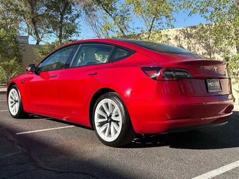 Used 2022 Tesla Model 3 RWD image 5