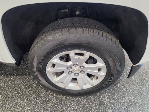 Used 2018 Chevrolet Colorado LT AWD/4WD image 36