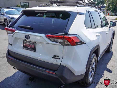 Used 2022 Toyota RAV4 XLE w/ Convenience Package AWD/4WD image 16