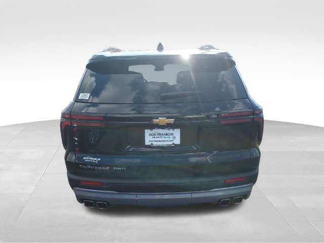 Used 2025 Chevrolet Traverse LT w/ Driver Confidence Package AWD/4WD image 4
