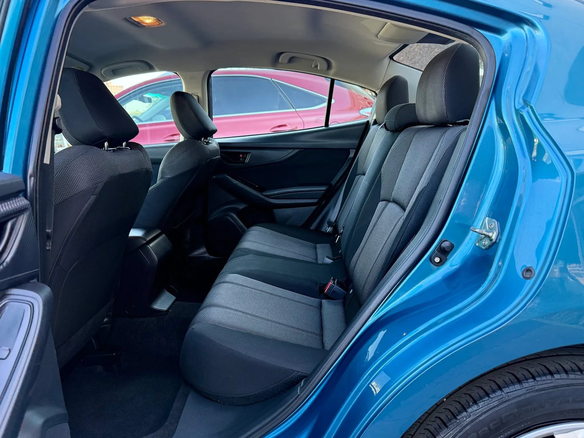 Used 2018 Subaru Impreza 2.0i AWD/4WD image 25