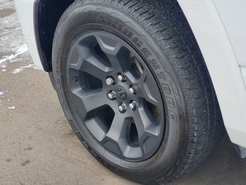 Certified 2025 RAM 1500 Big Horn image 31