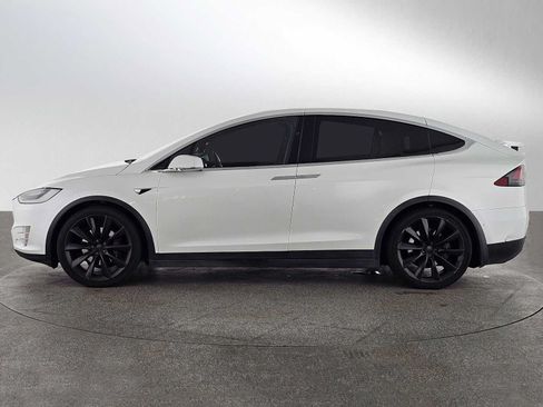 Used 2019 Tesla Model X 75D AWD/4WD image 2