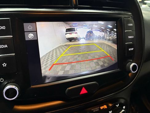 Used 2023 Kia Soul LX w/ LX Technology Package FWD image 50