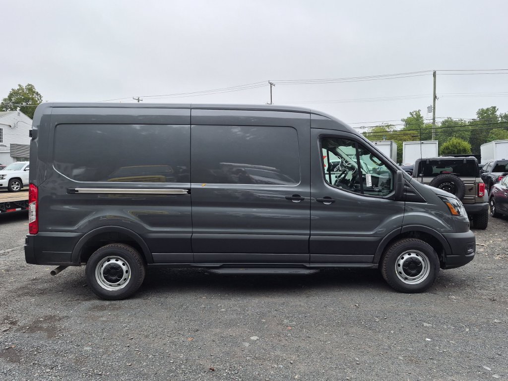 New 2026 Ford Transit 250 148 Medium Roof w/ Load Area Protection Package RWD image 6