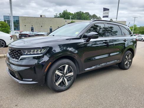 Used 2022 Kia Sorento EX w/ Panoramic Sunroof Package FWD image 19