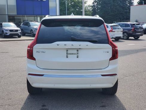 Used 2025 Volvo XC90 T8 Plus w/ Protection Package Premier AWD/4WD image 5