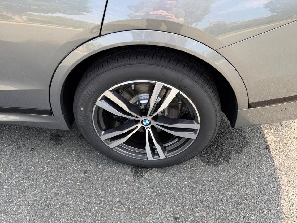 New 2027 BMW X7 xDrive40i w/ M Sport Package AWD/4WD image 22